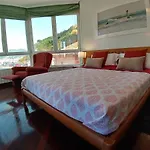 Ocean Port * Laredo
