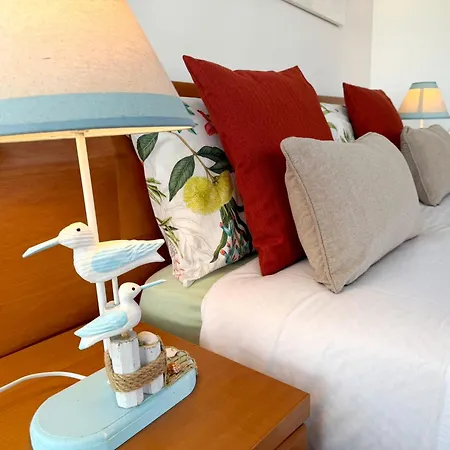 Ocean Port Daire Laredo